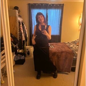 Meet your Posher, Lois